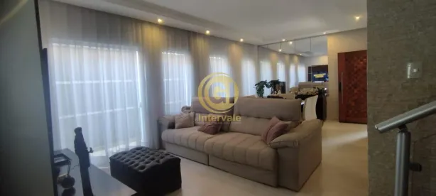 Sobrado com 3 Quartos à venda, 250m² no Loteamento Villa Branca, Jacareí