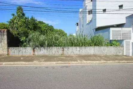 Lote/Terreno à venda, 690m² no Centro, Peruíbe