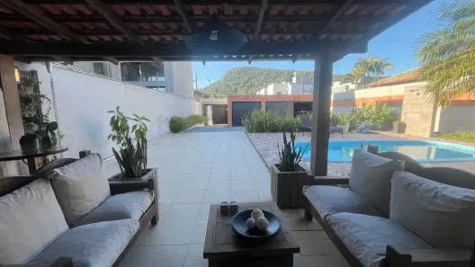 Casa com 2 Quartos à venda, 153m² no Barra, Balneário Camboriú