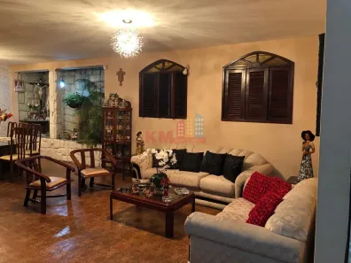 Casa com 5 Quartos à venda, 360m² no Lagoa Nova, Natal