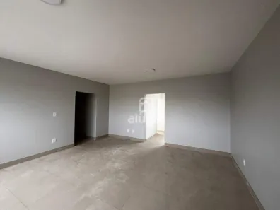 Apartamento com 3 Quartos para alugar, 125m² no Major Prates, Montes Claros