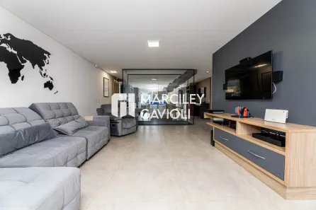 Sobrado com 3 Quartos à venda, 261m² no Bacacheri, Curitiba