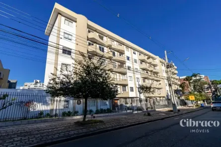 Apartamento com 2 Quartos para alugar, 104m² no Água Verde, Curitiba