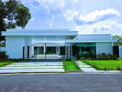 Casa de Condomínio com 3 Quartos à venda, 600m² no Ponta Negra, Manaus