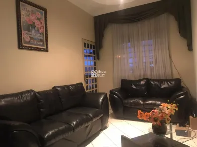 Casa com 4 Quartos à venda, 200m² no Parque das Acácias, Betim