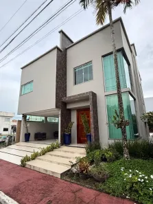 Casa com 3 Quartos para alugar, 250m² no Tapanã (Icoaraci), Belém