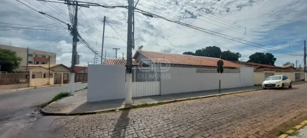 Casa com 2 Quartos para alugar, 114m² no Centro-Norte, Várzea Grande