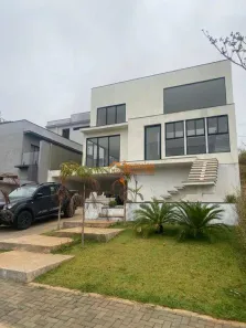 Casa de Condomínio com 3 Quartos à venda, 242m² no Cézar de Souza, Mogi das Cruzes