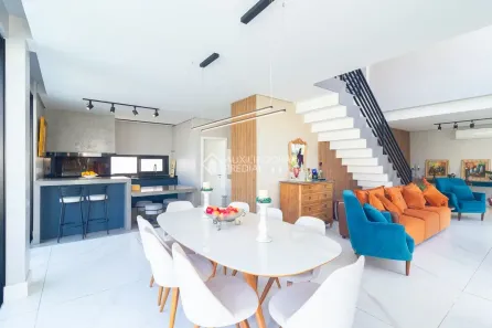 Casa com 4 Quartos para alugar, 263m² no Vila Nova, Porto Alegre