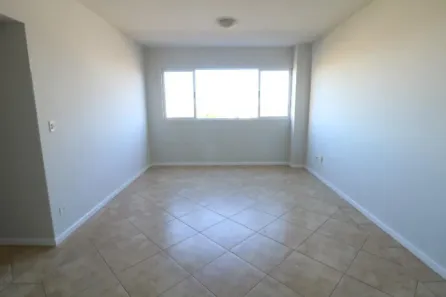 Apartamento com 3 Quartos à venda, 81m² no Vila Cleópatra, Maringá