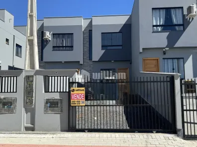Casa com 2 Quartos à venda, 61m² no Azambuja, Brusque