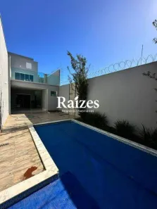 Casa com 4 Quartos para alugar, 320m² no Jardim Karaíba, Uberlândia