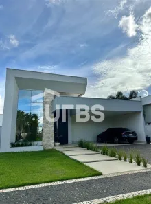 Casa de Condomínio com 3 Quartos à venda, 240m² no Loteamento Caribe, Palmas