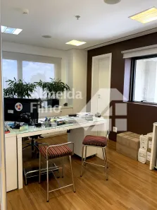 Sala Comercial com 1 Quarto para venda ou aluguel, 300m² no Vila Nova Conceição, São Paulo