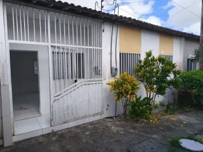 Casa de Condomínio com 2 Quartos à venda, 70m² no Cidade Universitária, Maceió