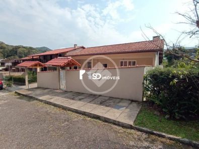 Casa de Condomínio com 3 Quartos à venda, 157m² no Carlos Guinle, Teresópolis
