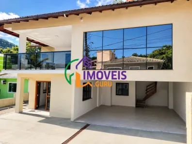 Casa com 5 Quartos para alugar, 320m² no Itacorubi, Florianópolis
