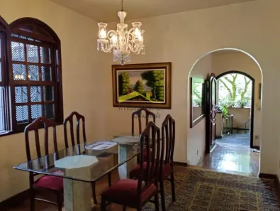 Casa com 4 Quartos à venda, 232m² no Jardim América, Belo Horizonte