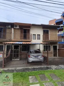 Sobrado com 2 Quartos à venda, 85m² no Martim de Sá, Caraguatatuba