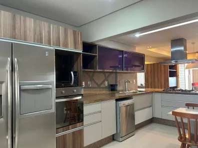 Apartamento com 3 Quartos para alugar, 162m² no Centro, Florianópolis