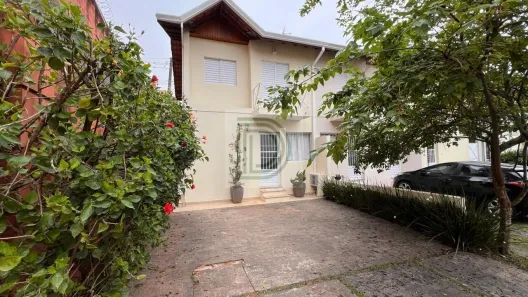 Casa de Condomínio com 3 Quartos para alugar, 90m² no Granja Viana, Cotia