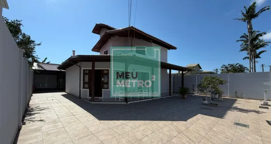 Casa com 3 Quartos à venda, 218m² no Lagoa da Conceição, Florianópolis