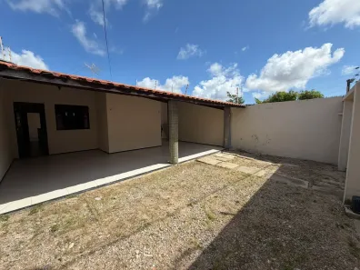 Casa com 2 Quartos para alugar, 150m² no , Aquiraz