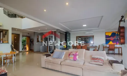 Casa com 3 Quartos à venda, 632m² no Vila Assunção, Porto Alegre