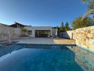 Casa de Condomínio com 3 Quartos à venda, 2120m² no Jardim L Ermitage, Juiz de Fora