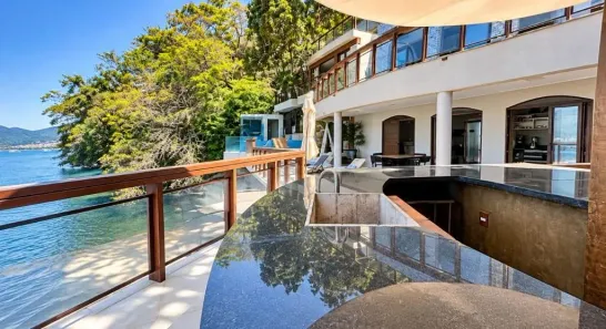 Casa com 5 Quartos à venda, 800m² no São Francisco, Niterói