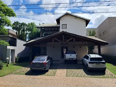 Casa de Condomínio com 3 Quartos para alugar, 450m² no Jardim Itália, Cuiabá