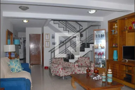 Casa com 5 Quartos à venda, 280m² no Vila Sabrina, São Paulo