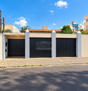 Casa com 3 Quartos à venda, 250m² no Marta Helena, Uberlândia