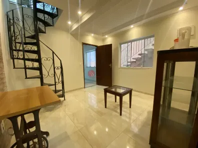 Sobrado com 3 Quartos à venda, 187m² no Jardim Caguassu, São Paulo