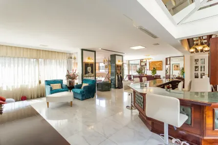Apartamento com 3 Quartos à venda, 227m² no Cerqueira César, São Paulo