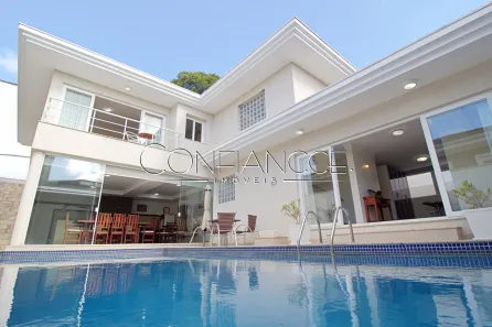 Casa de Condomínio com 4 Quartos para alugar, 600m² no Taboão, Curitiba