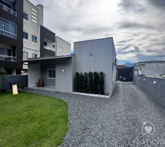 Casa com 2 Quartos à venda, 84m² no Vila Nova, Joinville