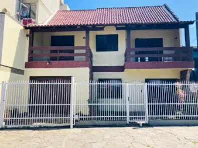 Casa com 3 Quartos à venda, 250m² no , Torres