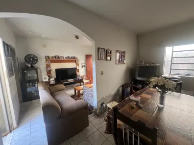 Casa com 2 Quartos à venda, 180m² no Vila Rezende, Piracicaba