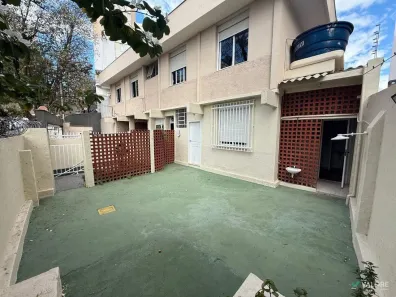 Casa com 2 Quartos para alugar, 90m² no Santo Antônio, Belo Horizonte