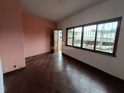 Casa com 3 Quartos para alugar, 49m² no Vale do Paraíso, Teresópolis