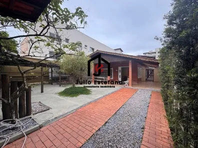 Casa com 5 Quartos à venda, 210m² no Praia Grande, Ubatuba