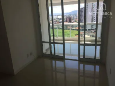 Apartamento com 2 Quartos para alugar, 70m² no Itapuã, Vila Velha