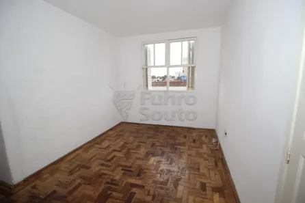 Apartamento com 3 Quartos à venda, 50m² no Centro, Pelotas