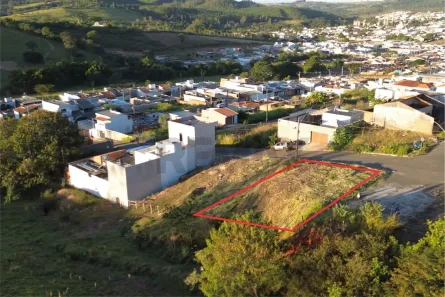 Lote/Terreno à venda, 193m² no Centro, Itaú de Minas