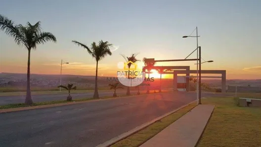 Lote/Terreno à venda, 250m² no Jardim Sao Lucas, Salto de Pirapora