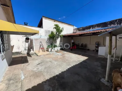 Casa com 3 Quartos à venda, 200m² no Parque Atheneu, Goiânia