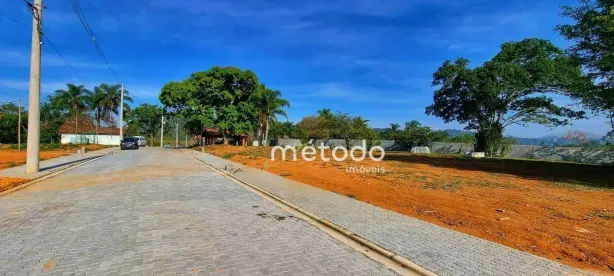 Lote/Terreno à venda, 600m² no Estância Guararema, Guararema