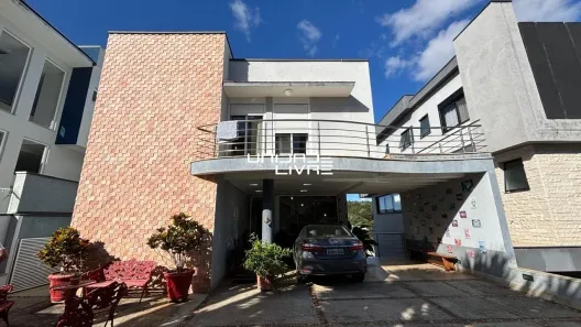 Casa de Condomínio com 3 Quartos à venda, 310m² no Aruã, Mogi das Cruzes