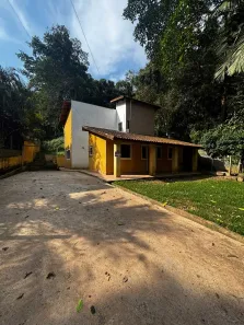 Casa com 3 Quartos para alugar, 160m² no Jardim Santa Paula, Cotia